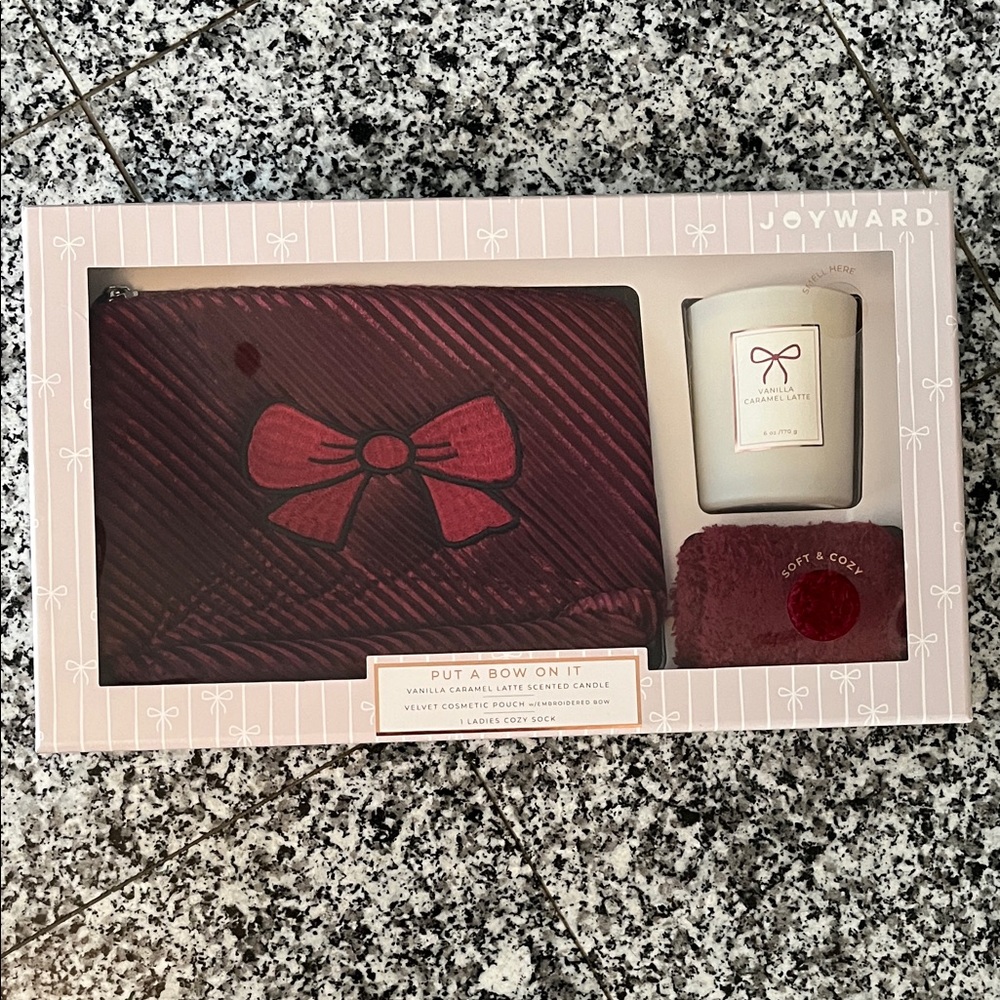 Red Gift Set with Candle and Cozy Socks